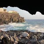 Paulmarie Gigantes Ocean Lounge *