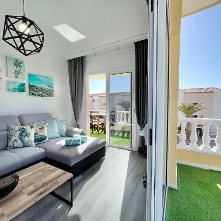 Paulmarie Gigantes Ocean Lounge Apartment