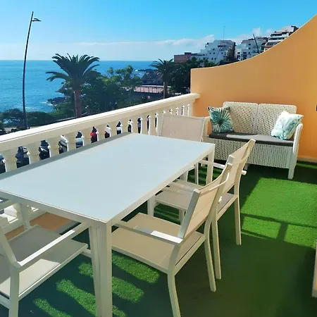 Gigantes Ocean Lounge * 圣地亚哥港