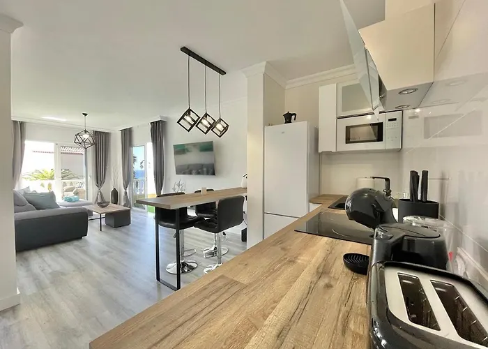 Paulmarie Gigantes Ocean Lounge *