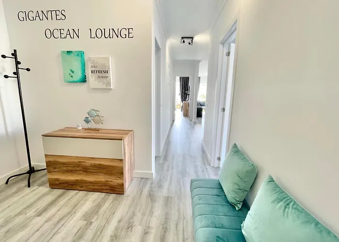 Paulmarie Gigantes Ocean Lounge